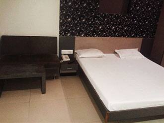 Tirupati Palace Hotel, Indore 2